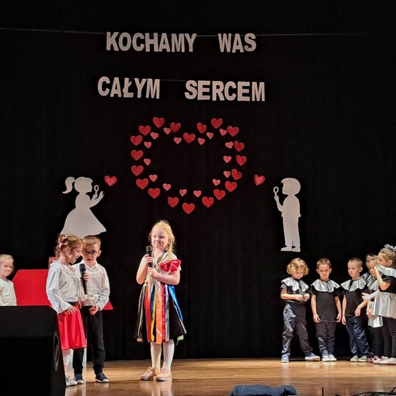 Pyza na polskich dróżkach w wykonaniu przedszkolaków